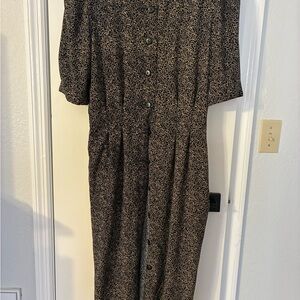 Chaus Women’s Size 14 Black and Tan Elbow Sleeve Button up Dress